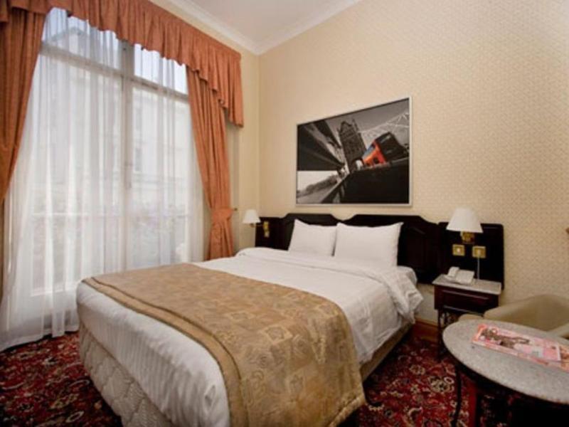 Holiday Villa Hotel London